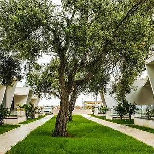 https://luna-mare-seaside-suites.albaniahotels.org