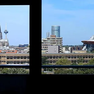 https://budget-apartments-deutz.topcolognehotels.com